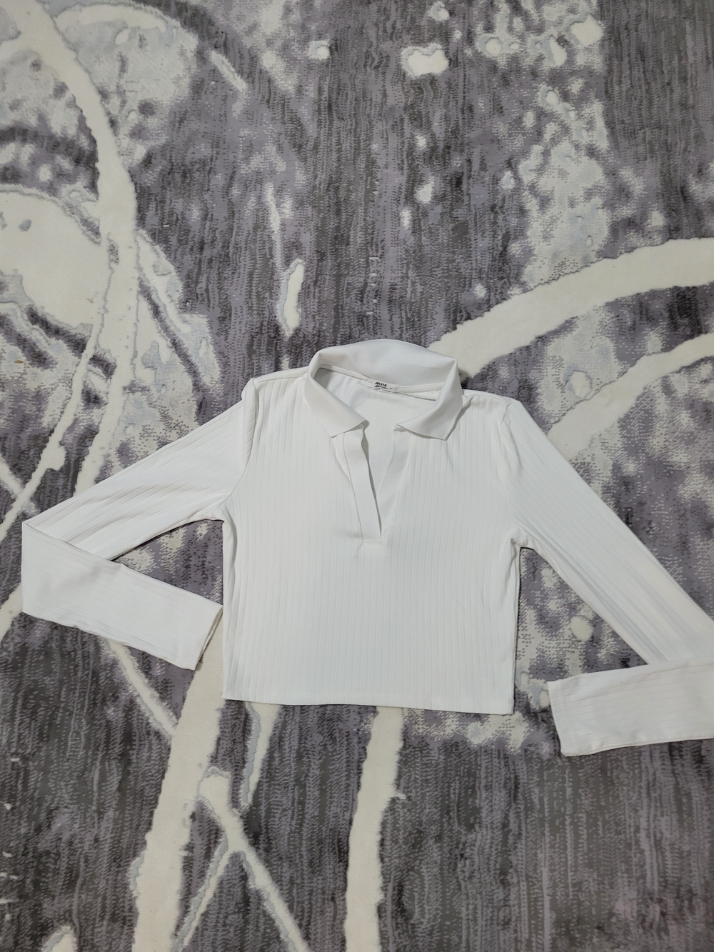 Cropped White Ribbed Long-Sleeve Polo Top